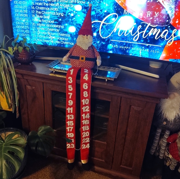 Advent Calendar Santa Claus Felt Count Down the Days till Christmas! - Picture 7 of 8